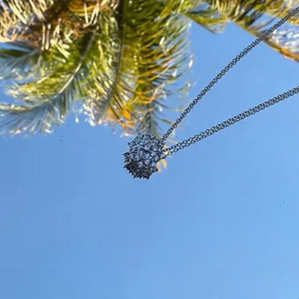 COLAR FLOR CRAVEJADA