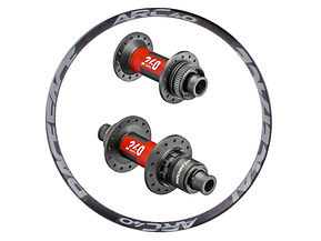 Wheelset 29' TR AM EN - DT Swiss 240 EXP MTB Center Lock Hubs - RACE FACE Aluminum Rims