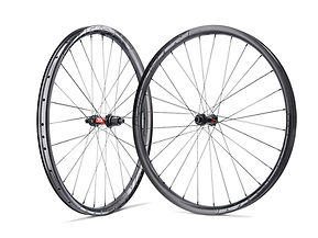 MCFK Wheelset 29' MTB Carbon 35 mm - DT Swiss 240s EXP Straightpull Center Lock Hubs - Decals black