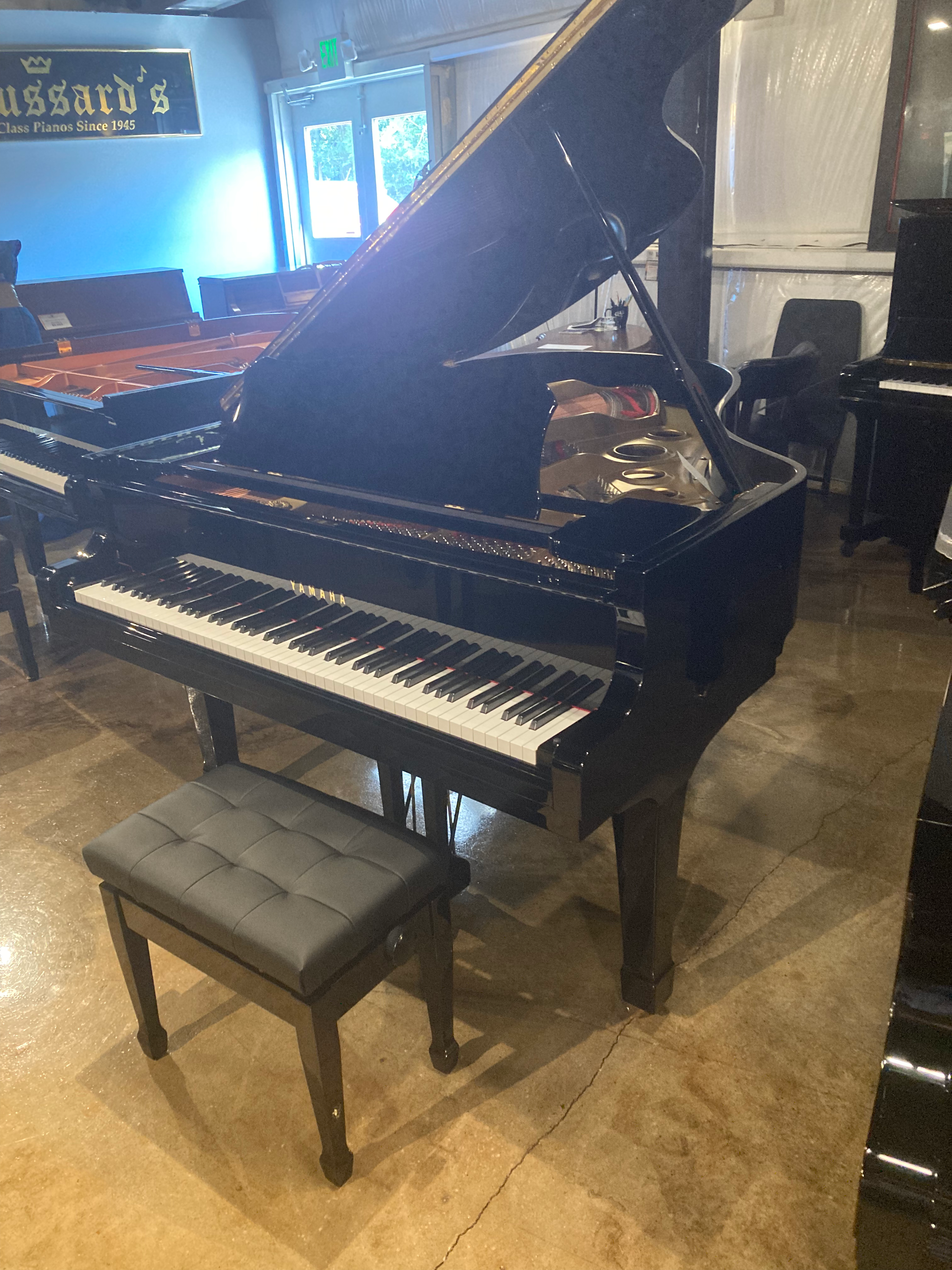 Yamaha GC2 5’ 8” Grand Piano