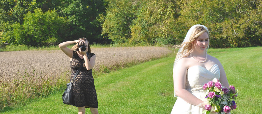 Monday Wedding Madness: How Far in Advance Should You Book Your Wedding Photographer