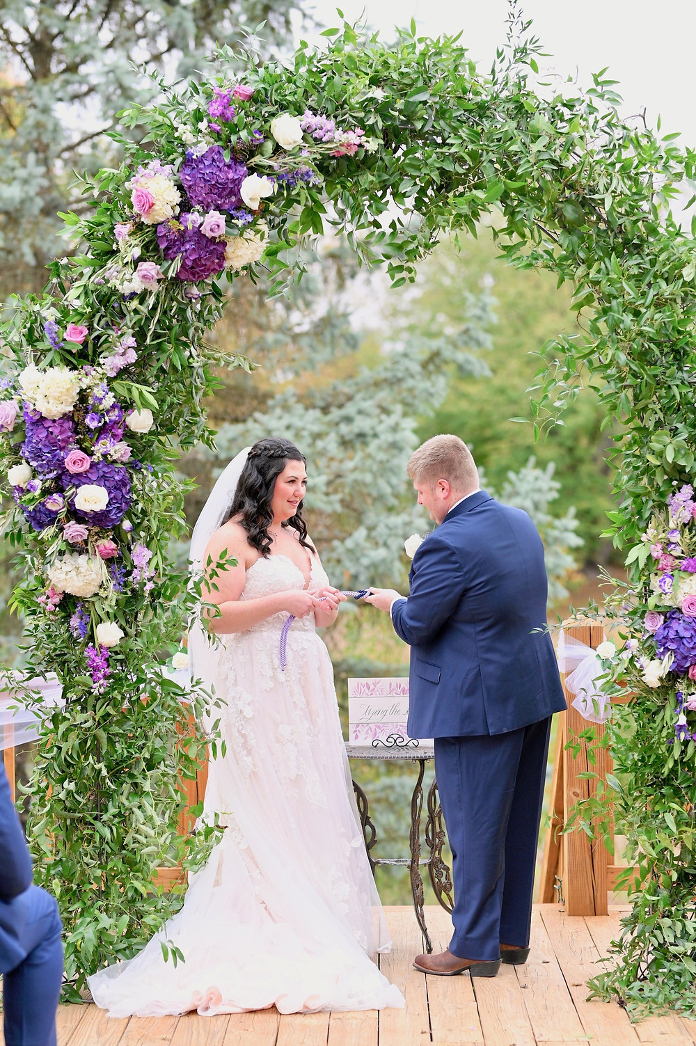 Tying The Knot Indianapolis Indiana Wedding Photographer Photography Balmoral House