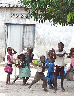 Niños jugando