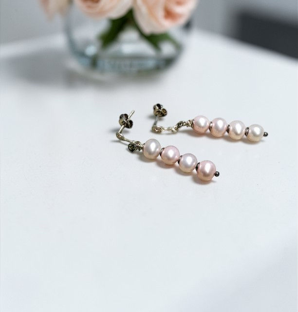 Thumbnail: Blushing Calm – Soft Pink Pearl Set