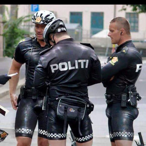 Uniform2.jpg