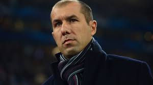 Leonardo Jardim passa por pouco