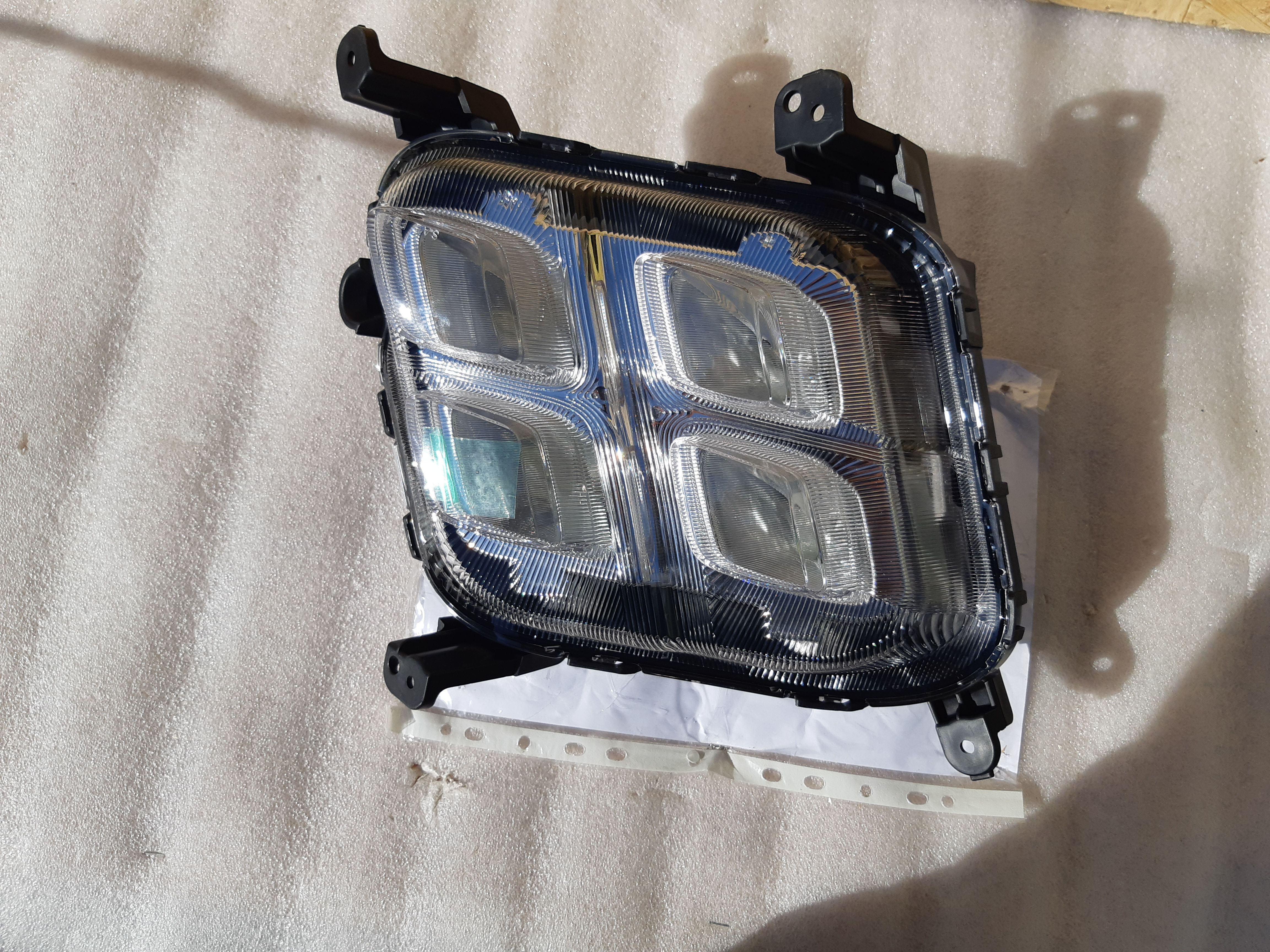 Купити б.у фару протитуманну. KIA Sorento 2015-2018 R