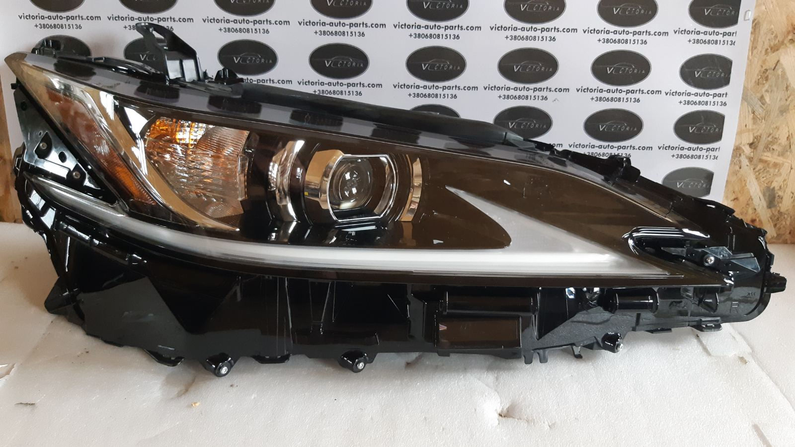 Фара права Lexus ES 2020-2021 R