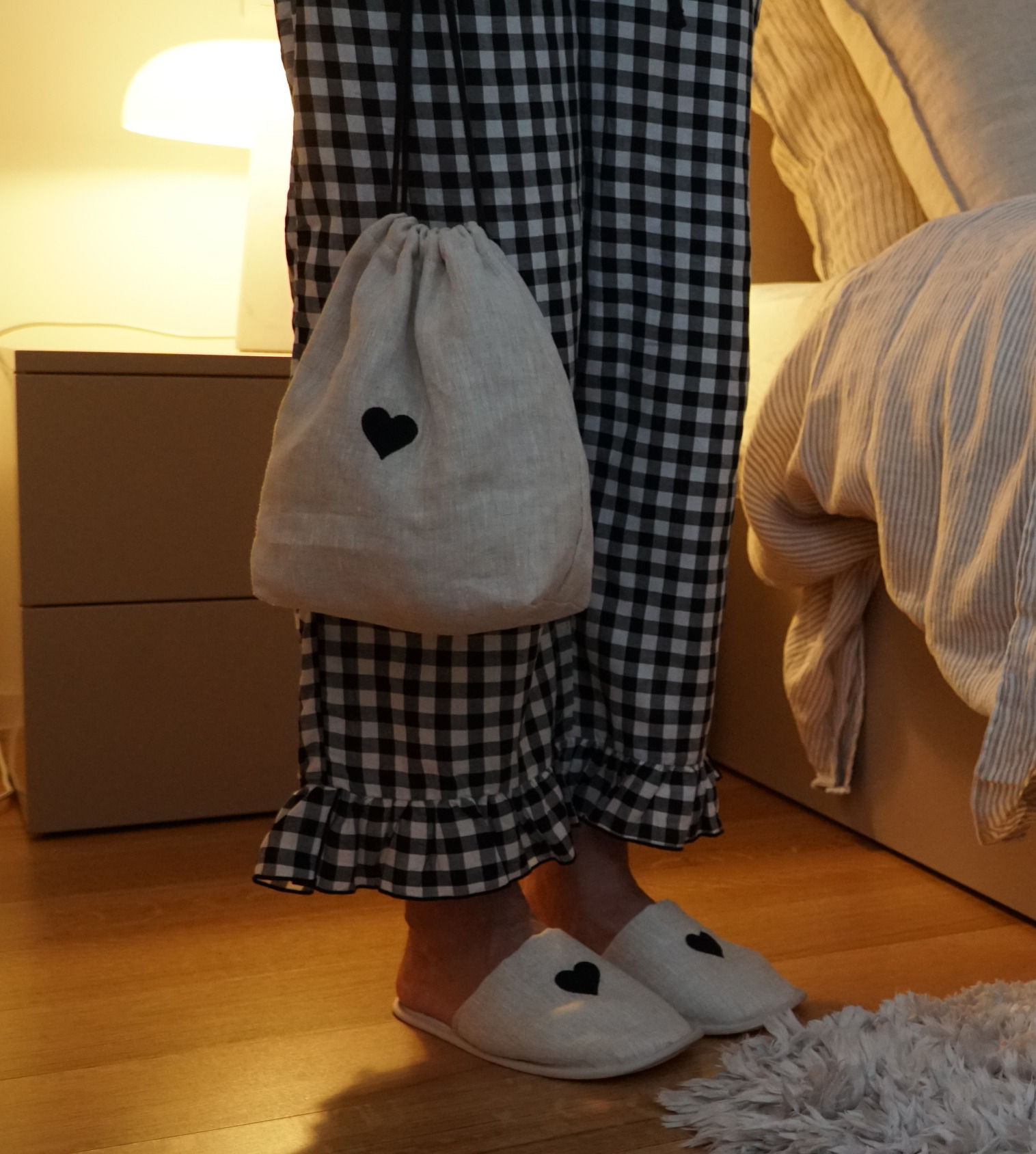NECESSAIRE