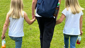 Trinken, lernen, Spaß haben: Valensina KIDS als Begleiter für die Schule und unterwegs