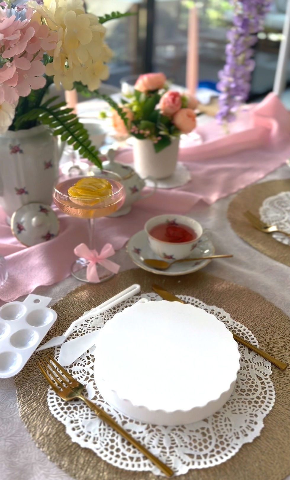 Women Cake Painting workshop