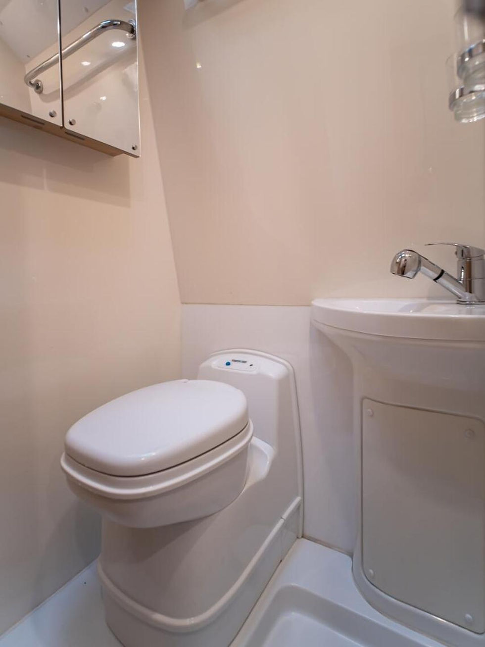 Thumbnail: MAXUS Life H90 RV