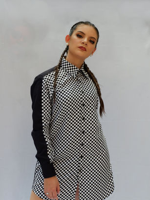 Elegancia femenina.jpg