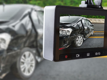 O Rastreador Agora Tem Olhos: Como as Dashcams com IA Viraram Testemunhas Jurídicas no Setor de Proteção Veicular