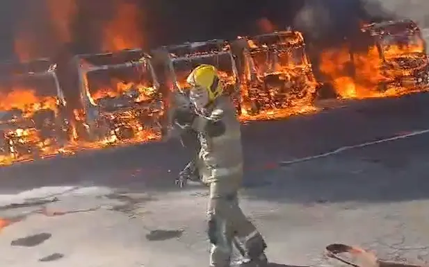 Cinzas na Garagem: Incêndio Destrói 27 Ônibus em BH e Deixa Prejuízo de R$ 16 Milhões; Seguro e Contingência Evitam Colapso