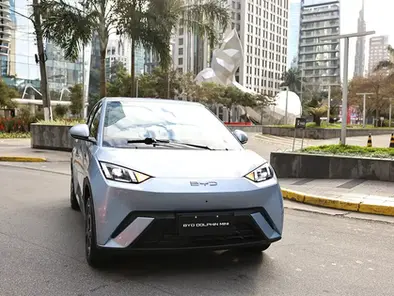 O Fim da Era "Popular" a Combustão? BYD Dolphin Mini Supera Renault Kwid em Vendas
