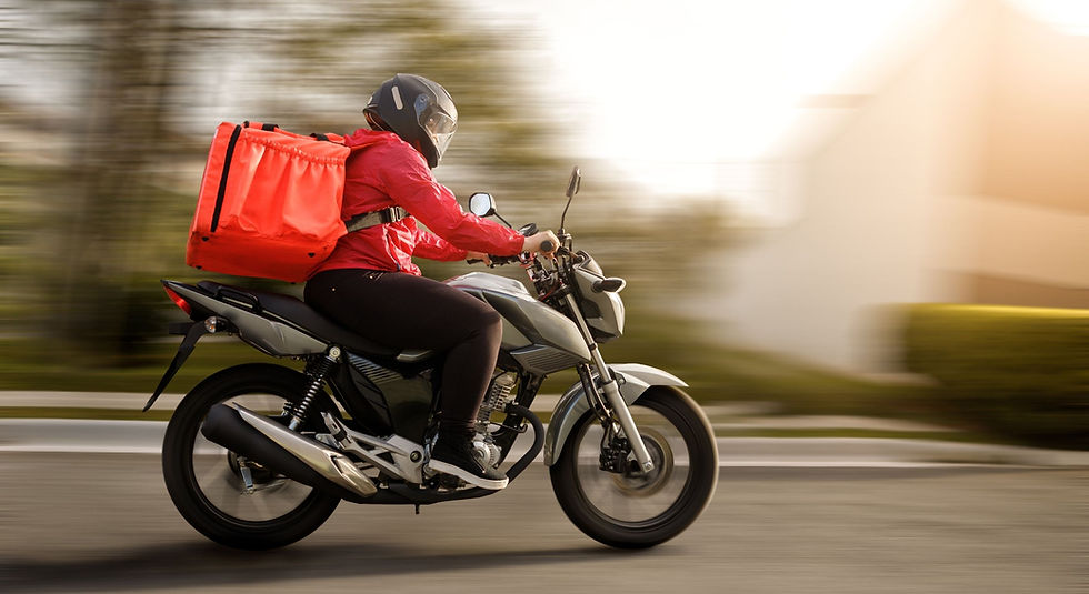 Duas Rodas, Alta Velocidade: A Engenharia Logística na Regulação de Motos de Aplicativo