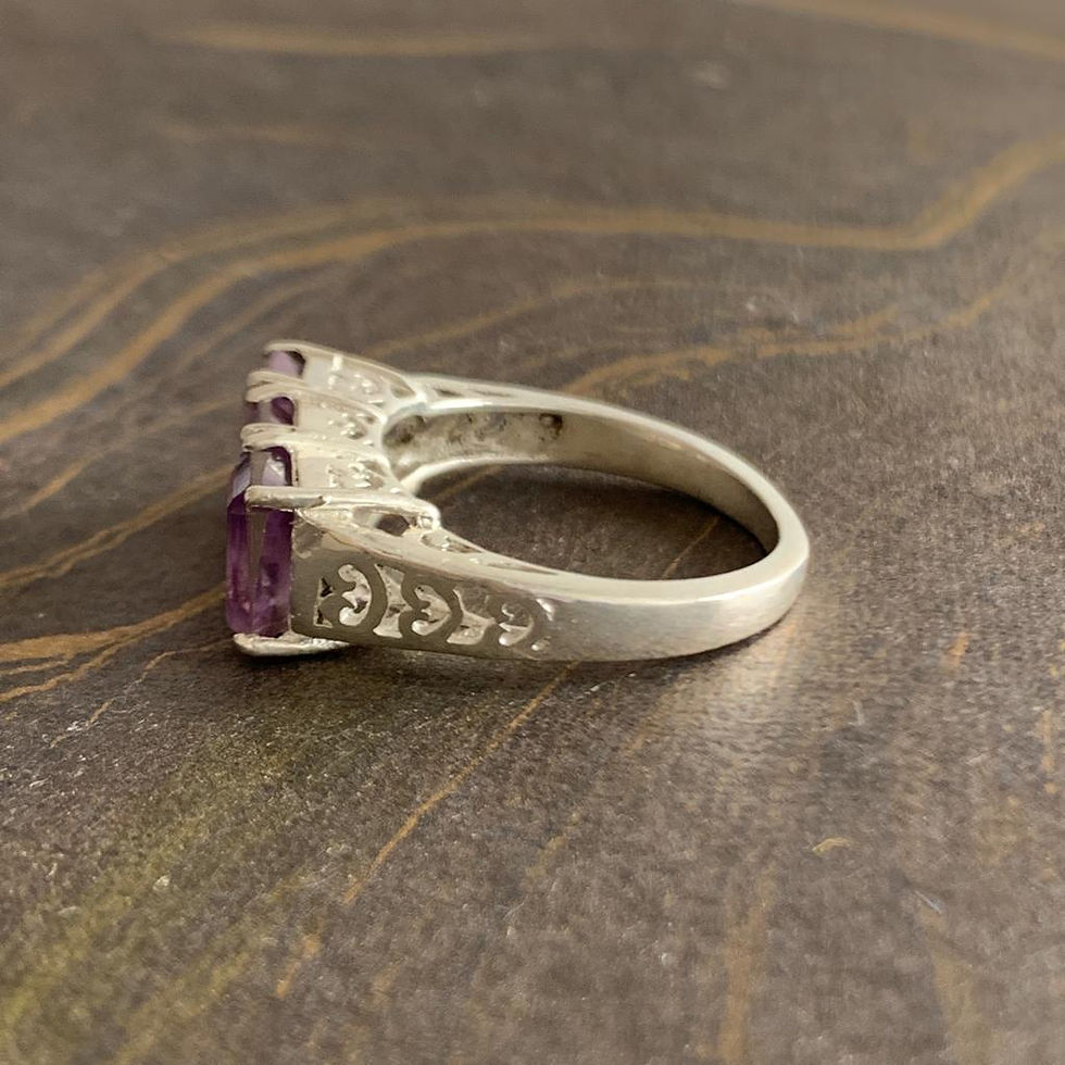 Miniatyrbild: Designer Amethyst Ring (3.7 Grams)