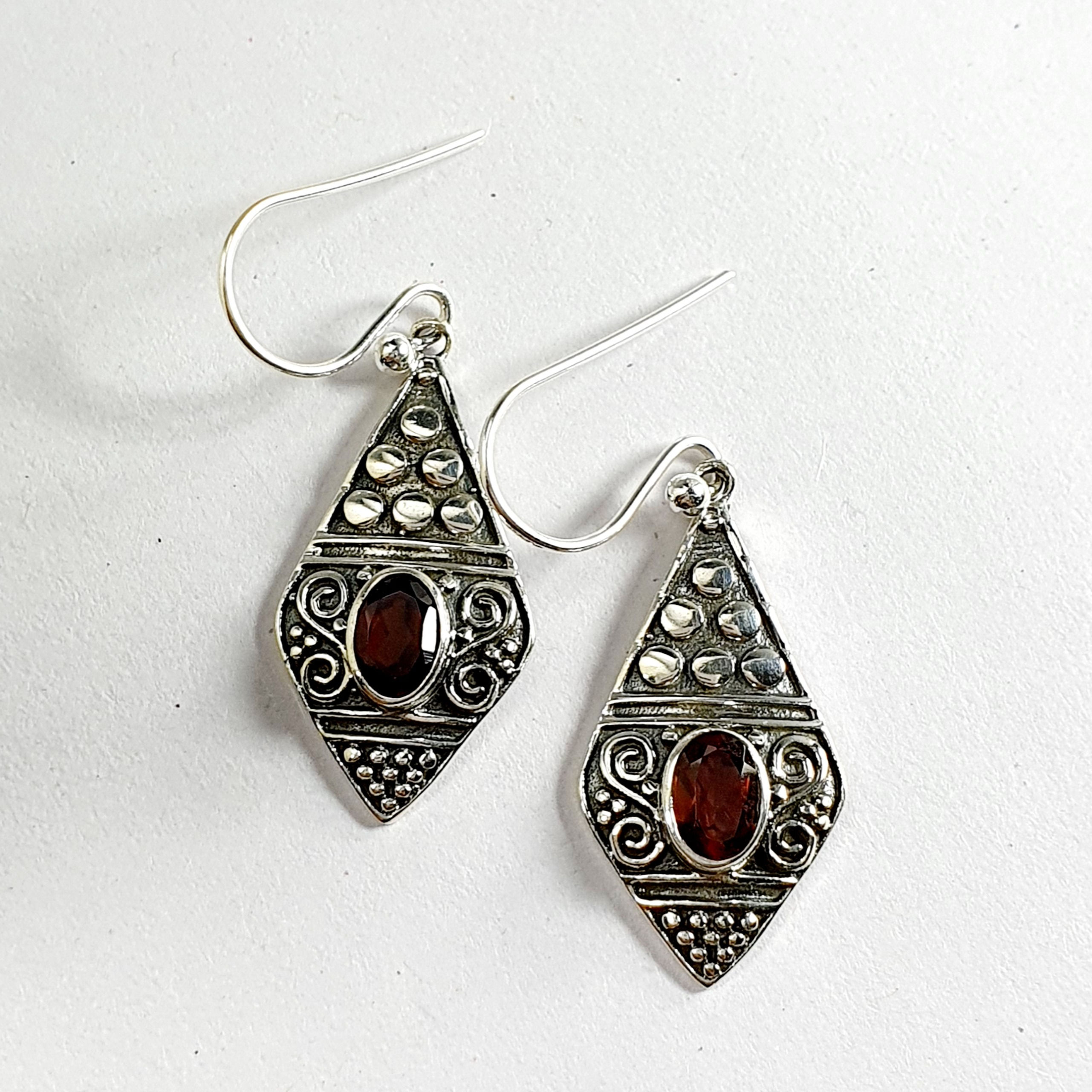 Garnet Earrings (4.3 Grams)