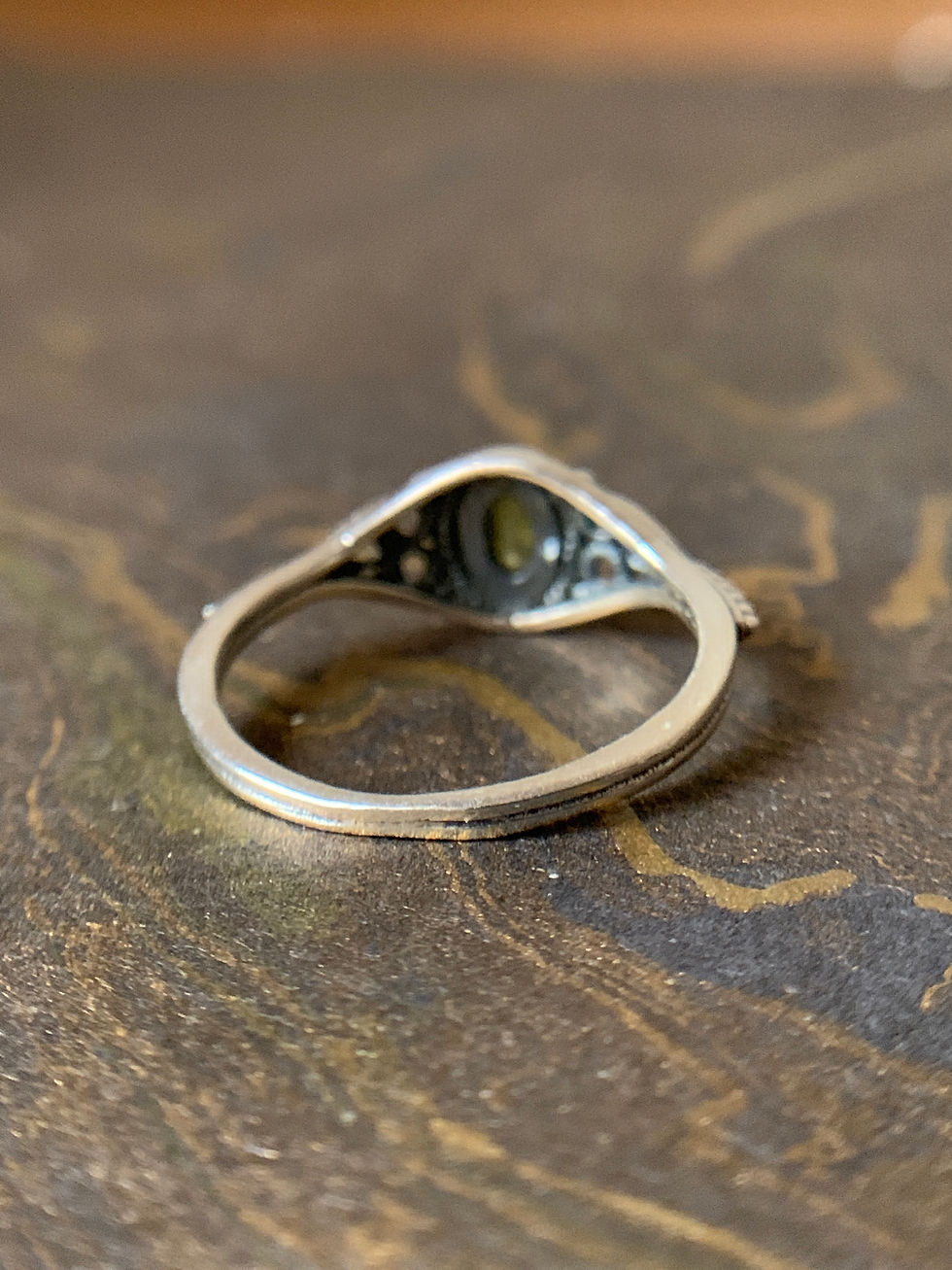 Miniatura: Dainty Peridot Ring (2.1 Grams)