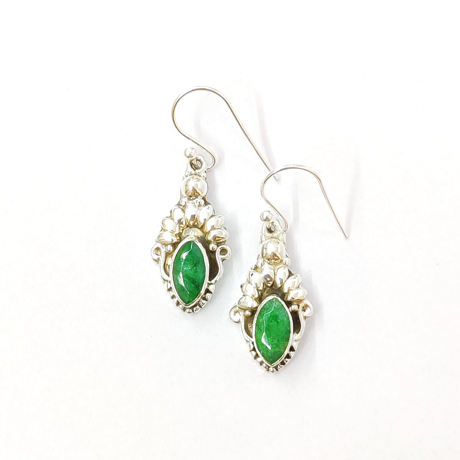 Emerald Agate Earring (4.3 Grams)