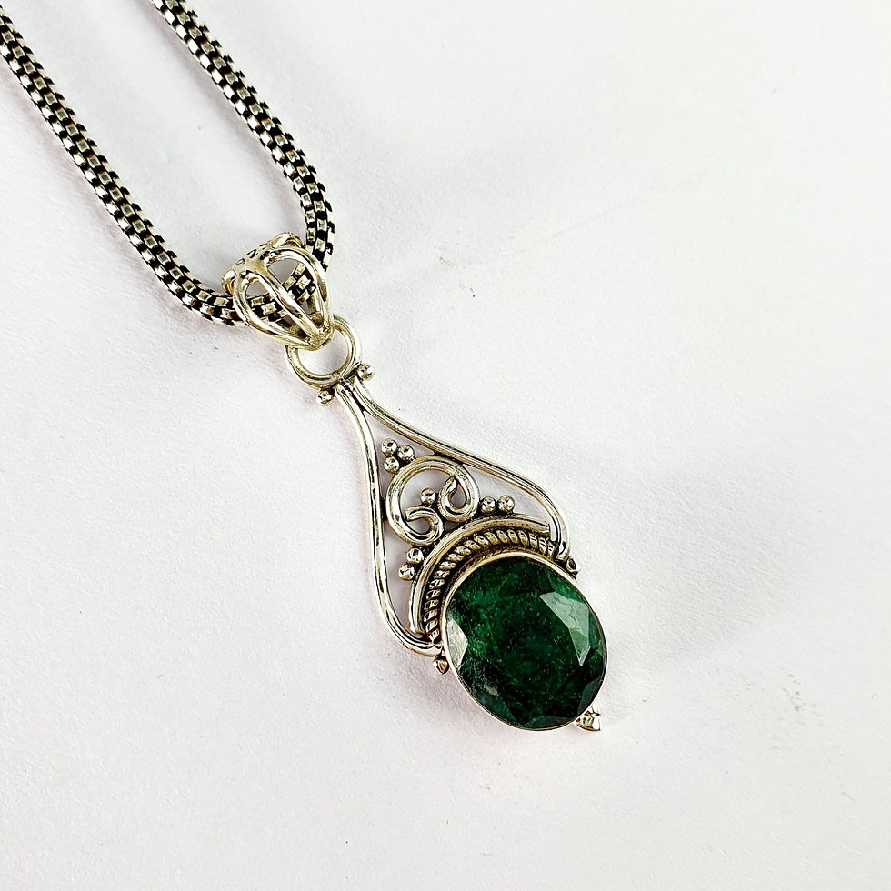 Miniatura: Emerald Agate Pendant (3.5 Grams)