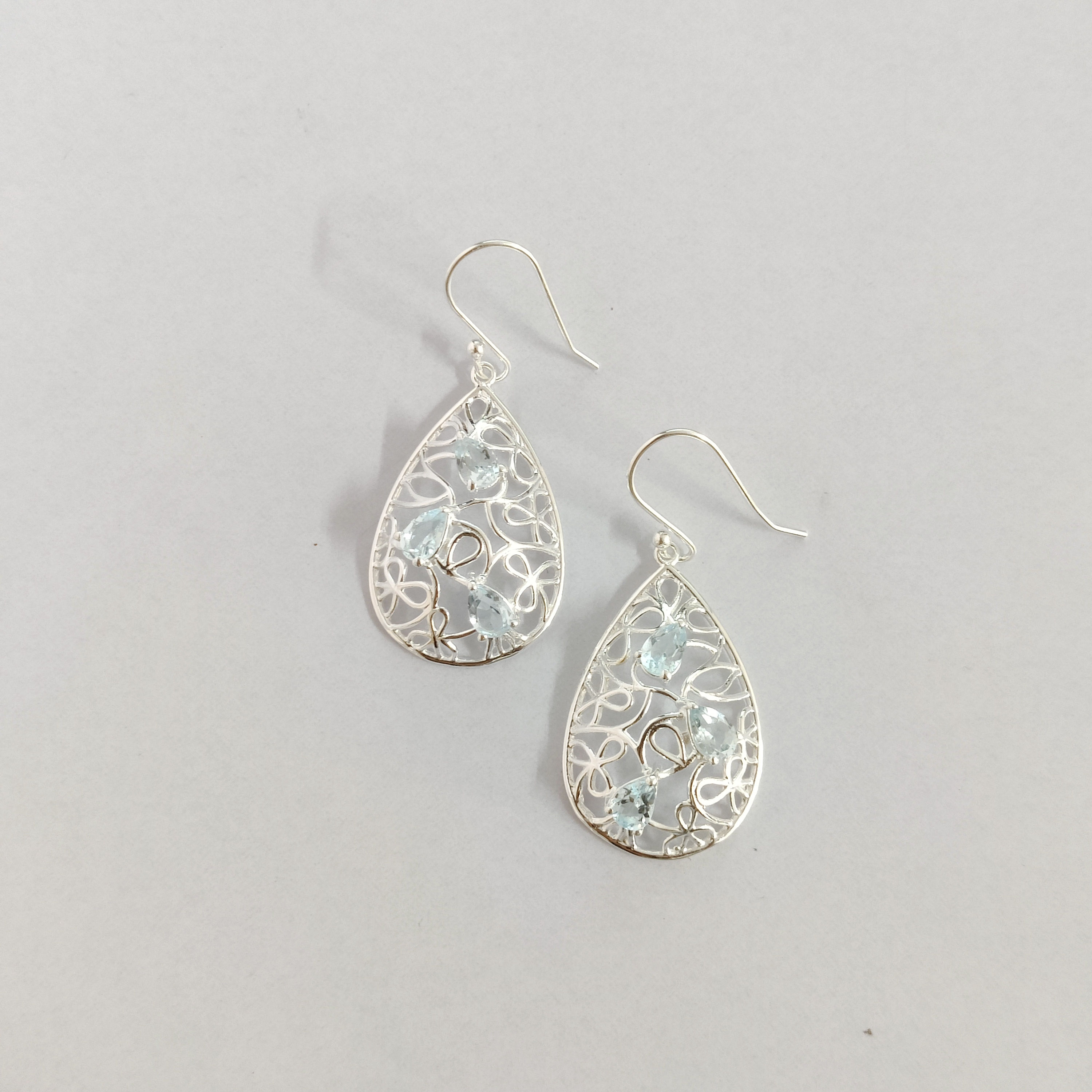 Blue Topaz Earring (6.5 Grams)