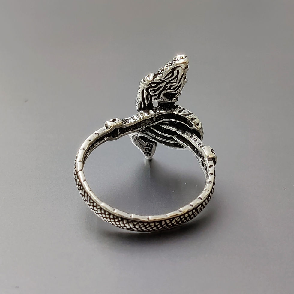 Miniaturbild: Plain Silver Ring (4.7 Grams)