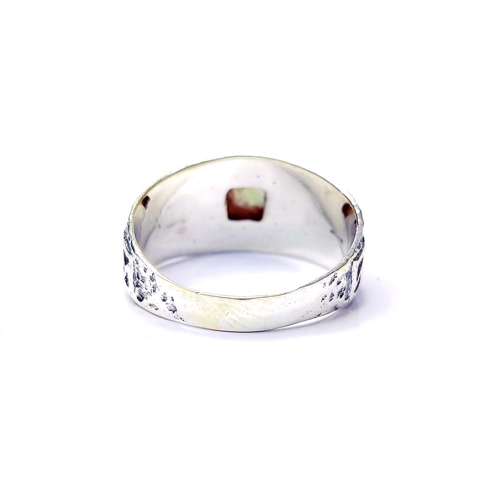 Miniatyrbild: Mother of Pearl Ring (5.3 Grams)