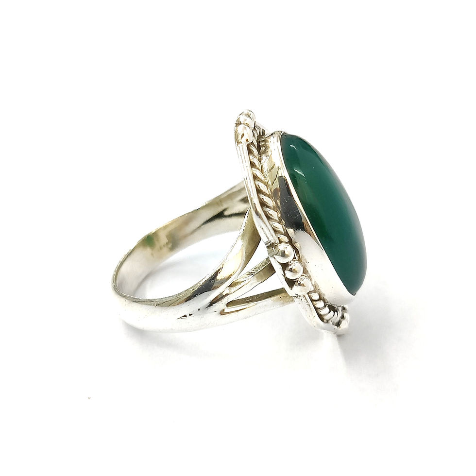 Thumbnail: Green Onyx Ring (6.7 Grams)