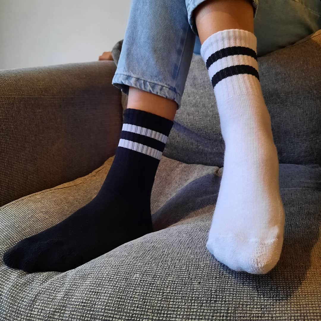 Medias black and white