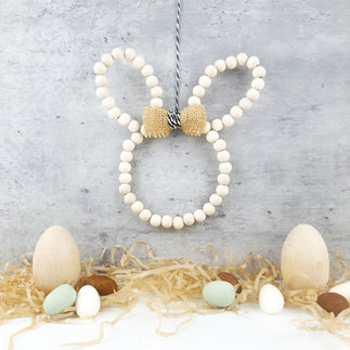 DIY Osterdeko Hase Perlen Wanddeko selbermachen