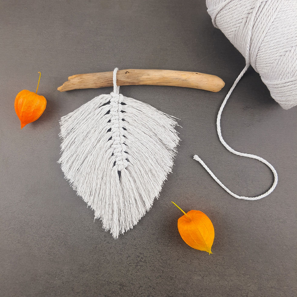 DIY Makramee Deko Wimpel Blatt feder