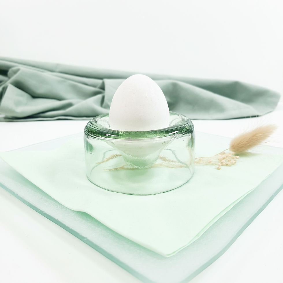 DIY Weinflasche Glasflasche Eierbecher Idee