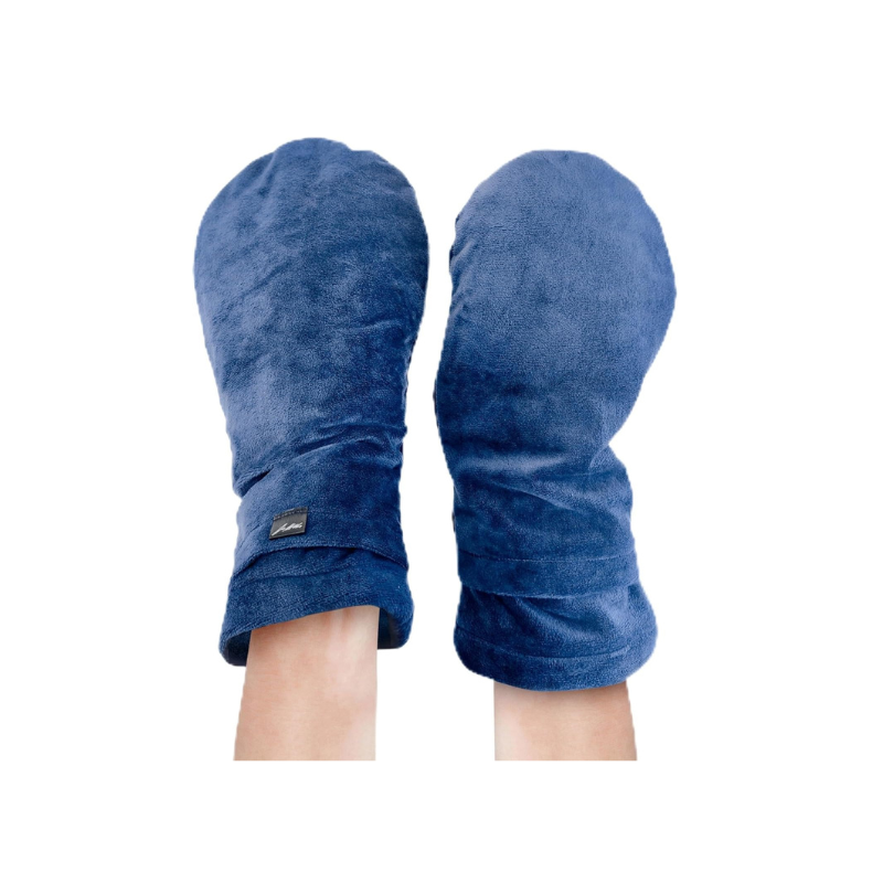These doctor-designed gloves combine soft cotton comfort with lavender-scented heating pads for soothing aromatherapy. They help improve circulation, reduce pain, and provide all-day relief, making them an accessible solution for chronic hand pain.