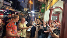 Carols in the pub – Queensland style!