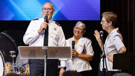 Colonels John and Lani getting into the Aussie swing of things