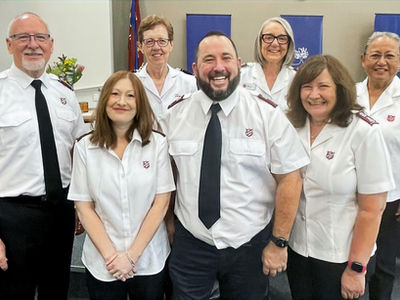 ‘We will follow Jesus’, declare newly commissioned Hollands