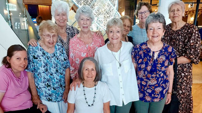 Eastlakes ‘Merry Widows’ group eases the pain of being alone