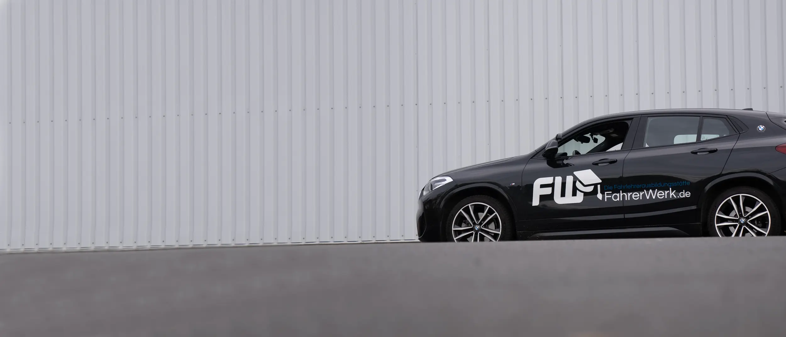 pic_fahrerwerk_car.webp