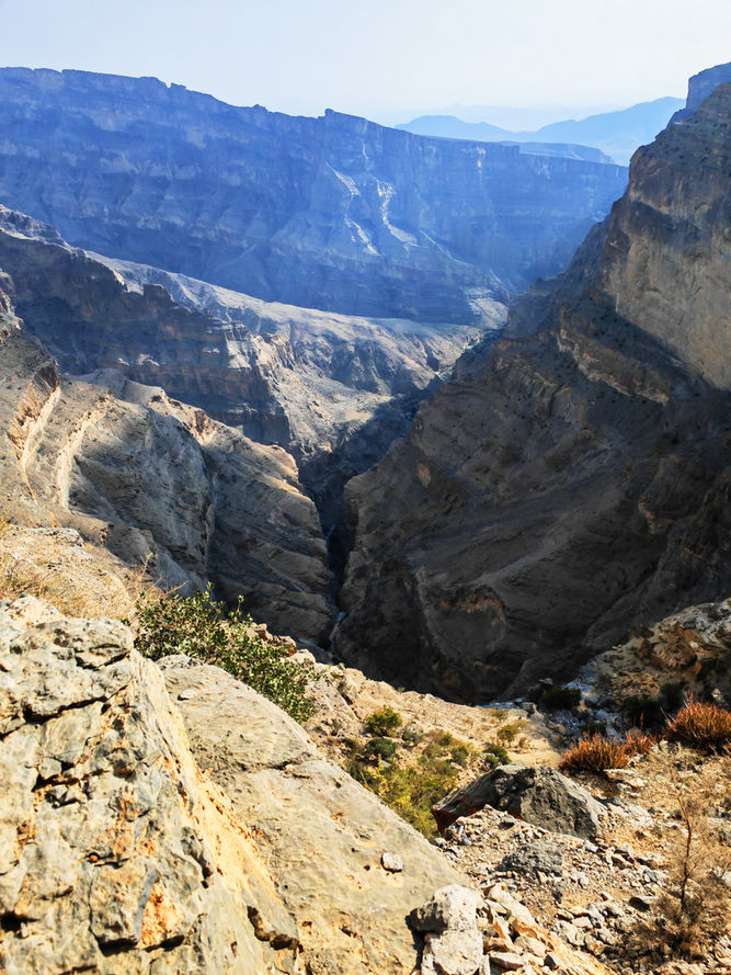Panoramic canyon view along the Jabal Shams Balcony Walk hiking trail in Oman