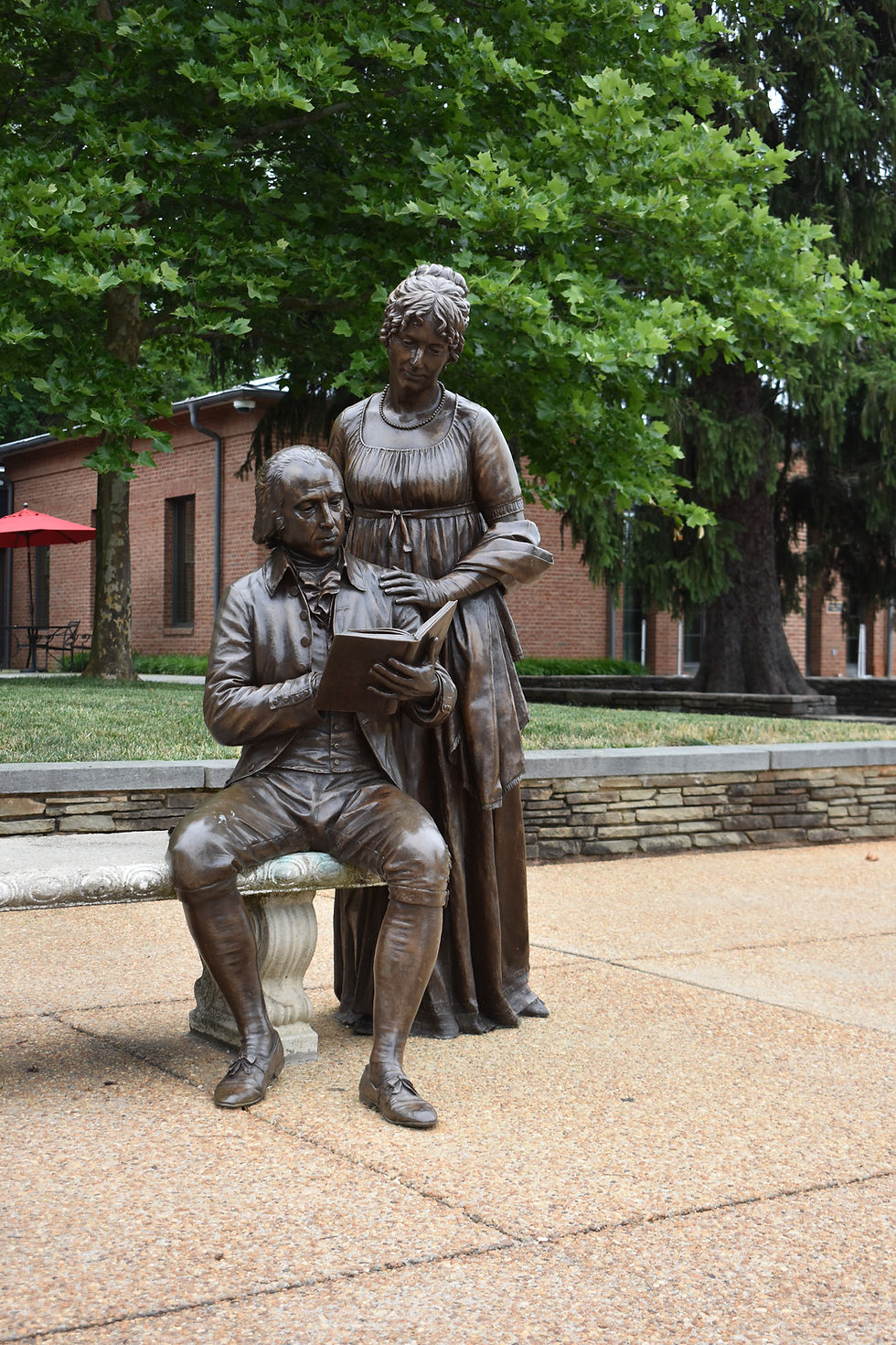 Statue of James and Dolley Madison at Montpelier, Virginia