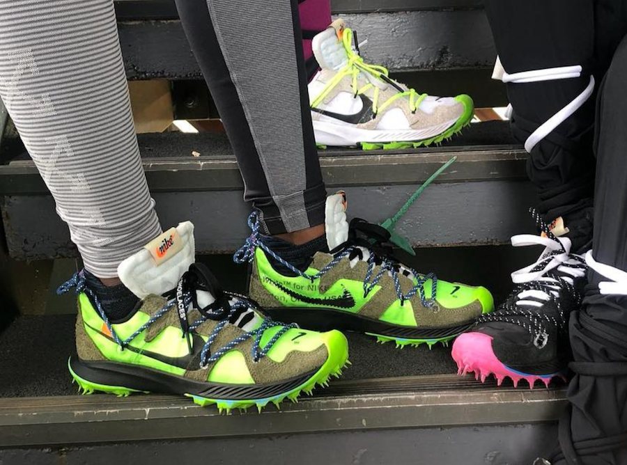 tenis da nike com lacre