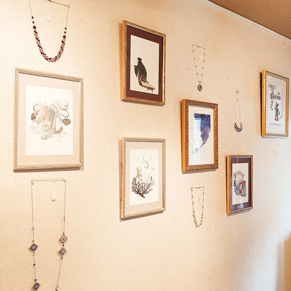 さささカフェでの展示の様子