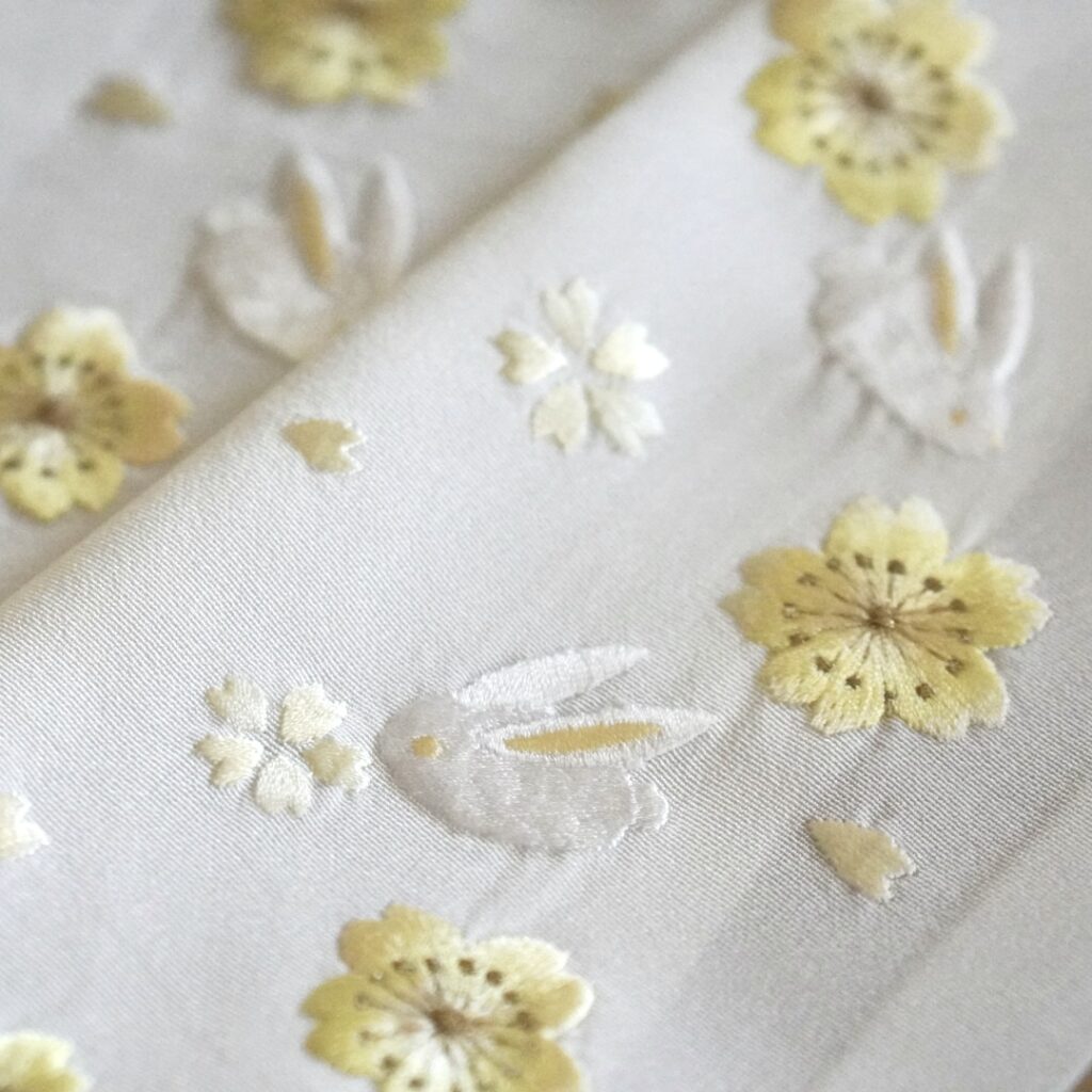 うさぎの柄の半衿