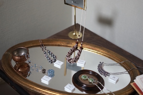 ディスプレイされたアクセサリー