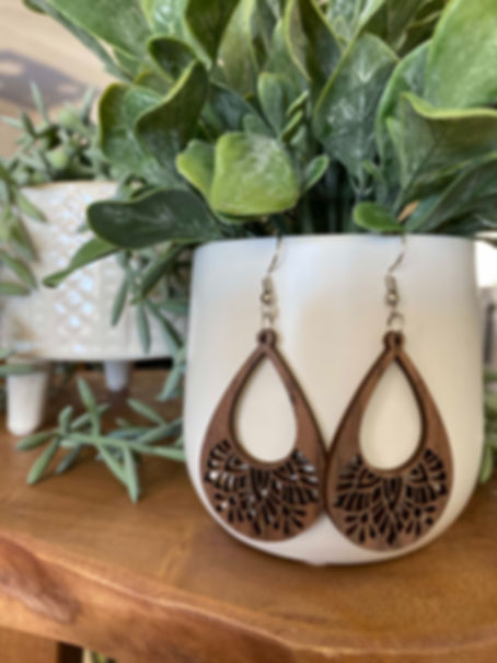 Earrings - Droplet cutout
