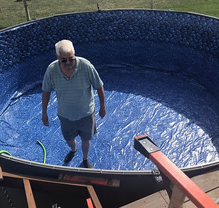 PoolLinerInstallation1.JPEG