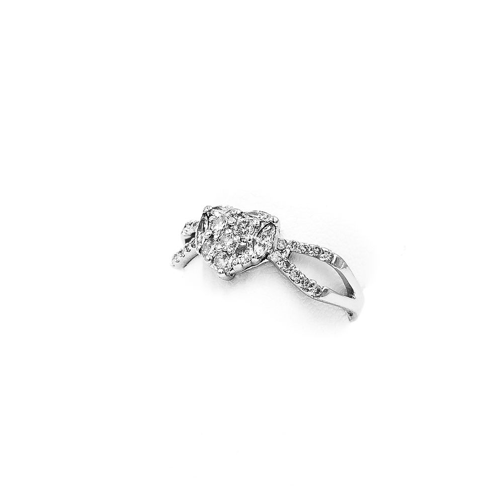 Thumbnail: White Gold Diamond Heart Ring
