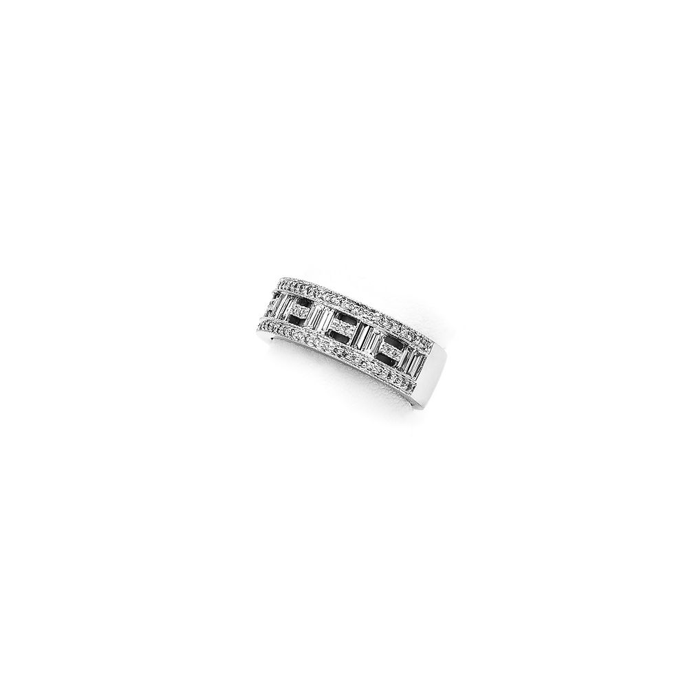 Thumbnail: Platinum Round Stones Milgrain Diamond Ring